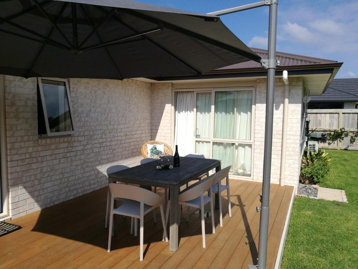 Modern Beach Break - Waihi Beach Holiday Home Exterior photo